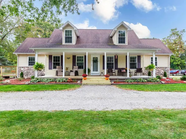 8721 Stone Rd, Algonac, MI 48001