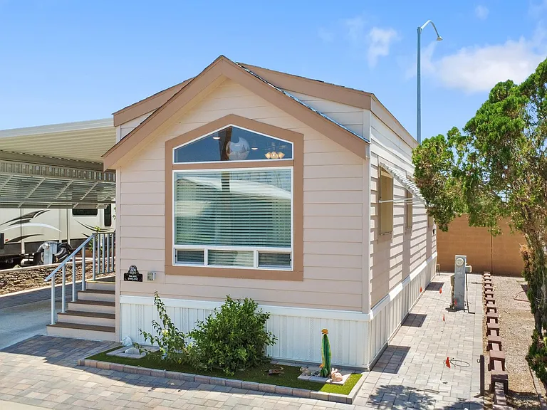 7750 E Broadway Rd #894 — Photo 3
