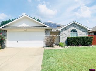 2107 Coelum Ct, Dallas, TX 75253