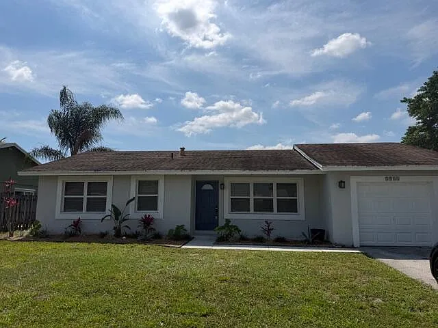 Building Photo - 9448 Saddlebrook Dr