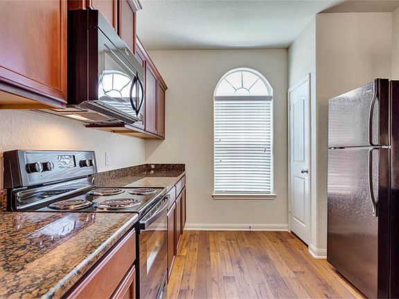 2nd image of 4739 Monarch Falls Ln