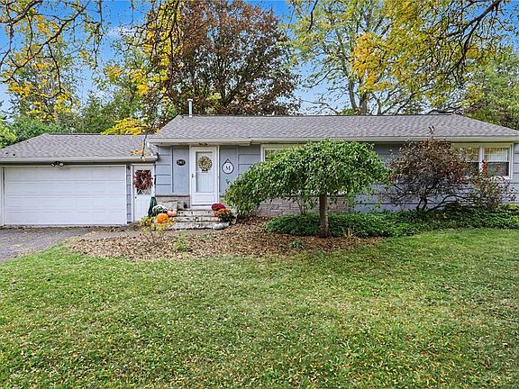 2nd image of 240 Willowcrest Dr