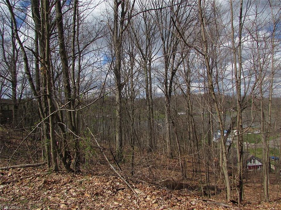 1st image of 863 Mohawk Dr
