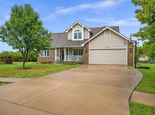 2514 SW Lagito Ct, Topeka, KS 66614