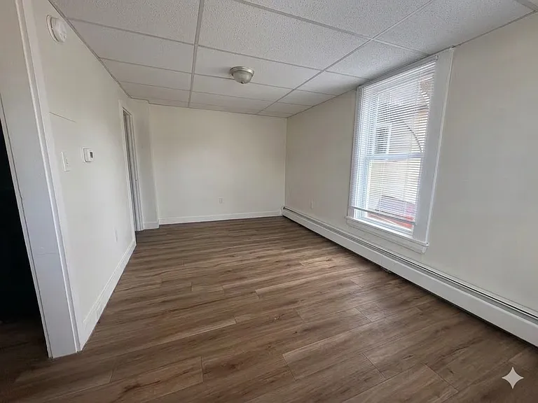 26 Cottage St #9 — Photo 6