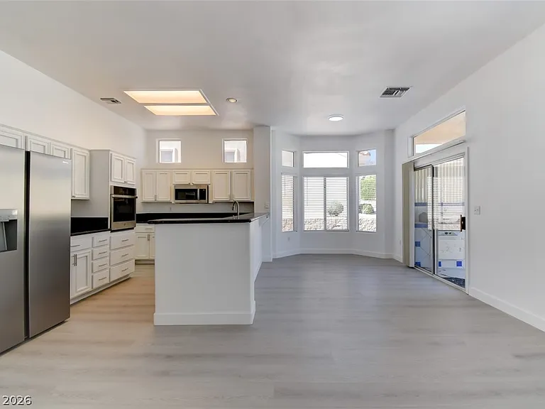 10800 Mission Lakes Ave — Photo 14