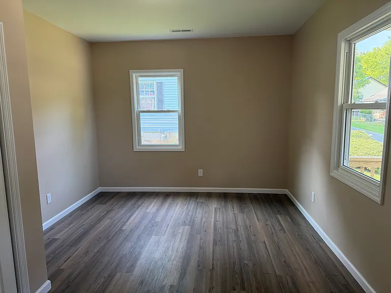 312 Cedar St — Photo 11