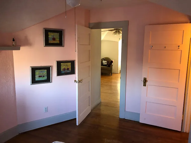 1081 N Marion St — Photo 16