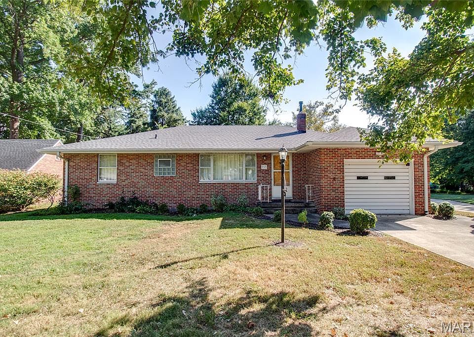 1st image of 713 Ramona Pl