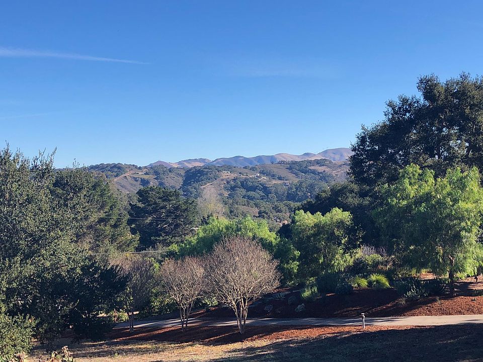 Beautiful views from the front yard