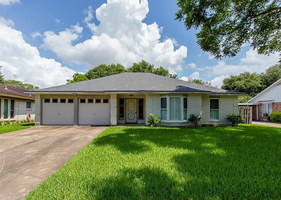 1st image of 13538 Brook Hollow Dr