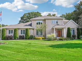 1816 Blue Ridge Trl, Waunakee, WI 53597