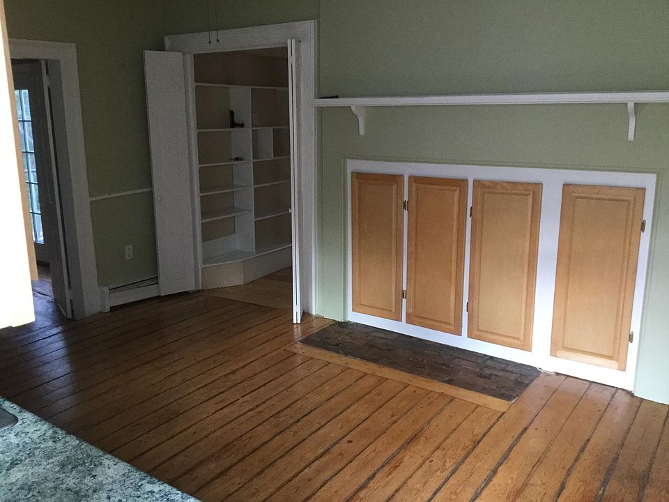 1st image of 6 Rowe Ave APT 1-A