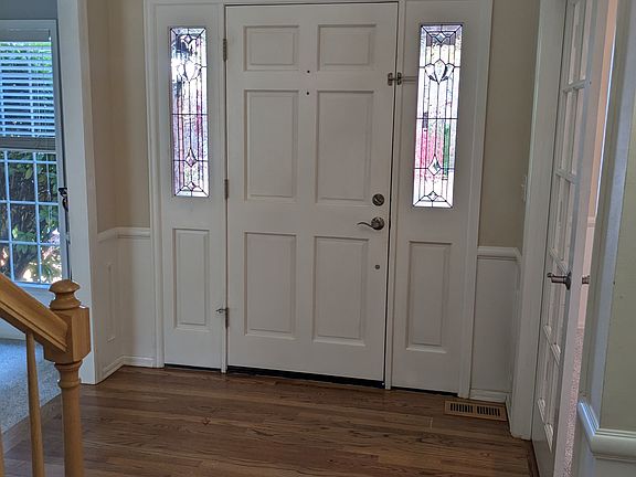 5th image of 10419 176th Pl NE