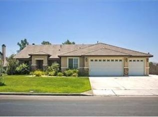 9982 Berkshire Dr, Riverside, CA 92509