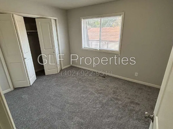 823 N 2nd St #2, Seward, NE 68434