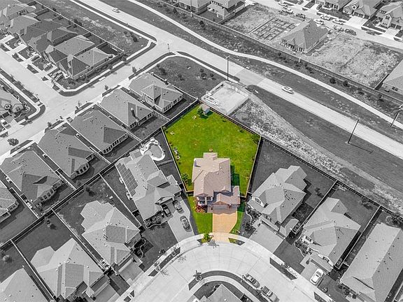 3rd image of 601 Wilmington Ln