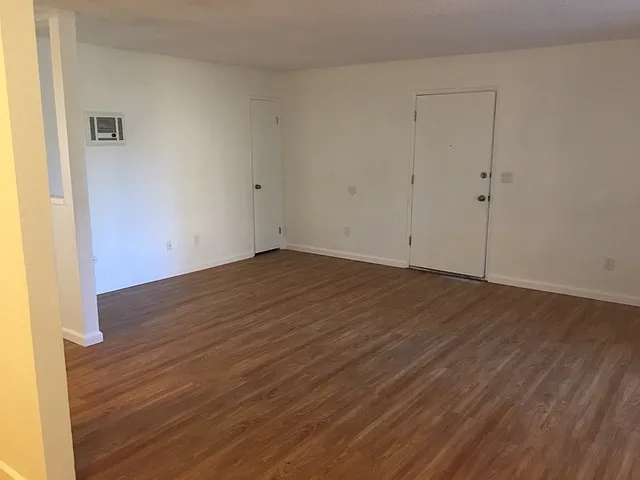8230 Lemon Grove Way — Photo 4