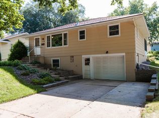 1126 Cascade St NW, Rochester, MN 55901