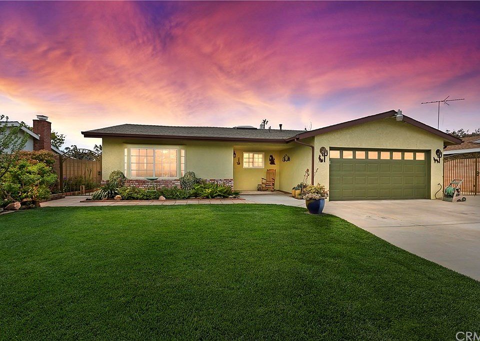 1st image of 13017 Los Cedros Ave