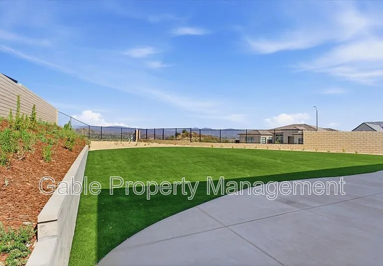 30000 N Camino Los Robles — Photo 28