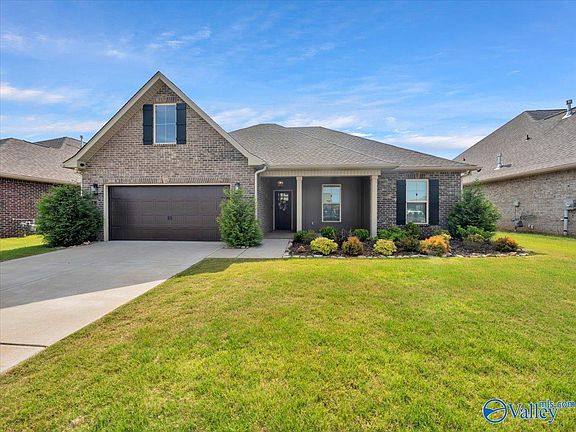 5th image of 129 Amanda Deann Dr