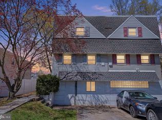 1809 New Hope St, Norristown, PA