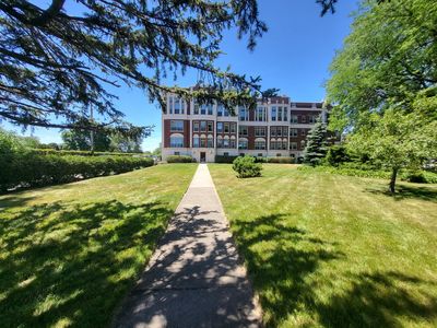 492 Sheridan Rd APT 2, Evanston, IL, 60202