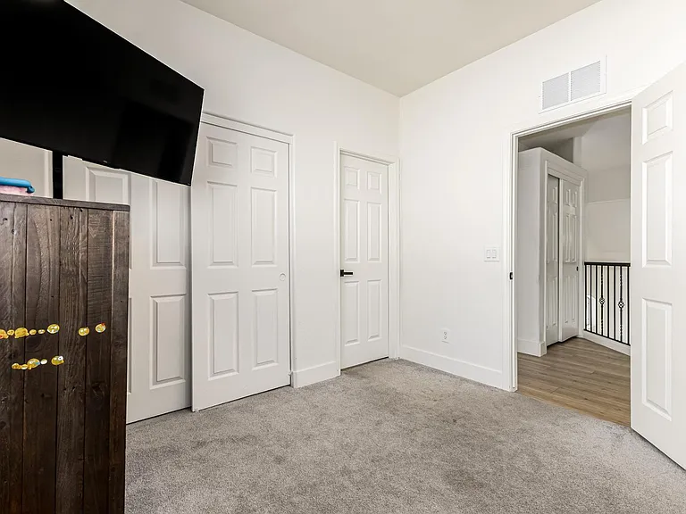 2707 W Lamar Rd — Photo 20