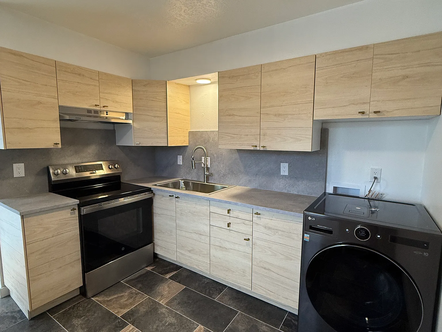 2 bed, 775 sqft, $1,395 — Photo 1