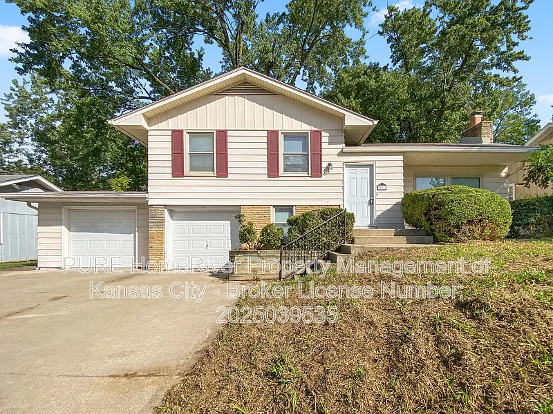 418 NE 55th St