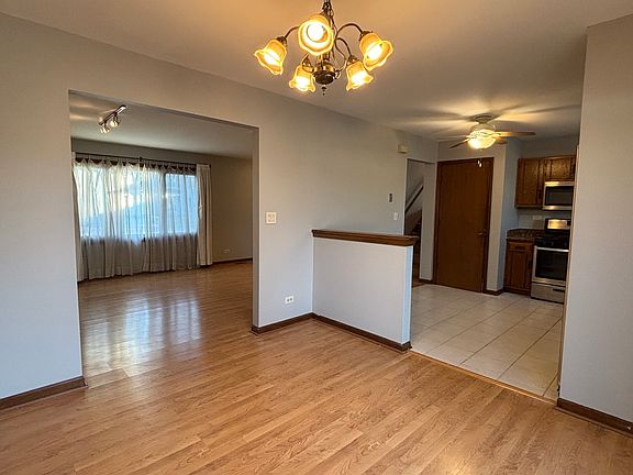 5th image of 1405 E Bailey Rd