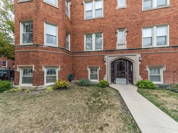 4857 N Drake Ave #B, Chicago, IL 60625