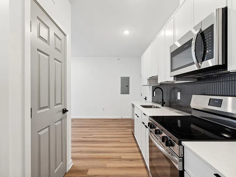 Brand New Fishtown Apartments — Photo 29