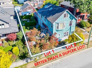352 W 15th St, North Vancouver, BC