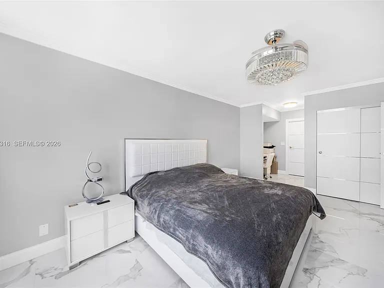 2500 Parkview Dr #2119 — Photo 17