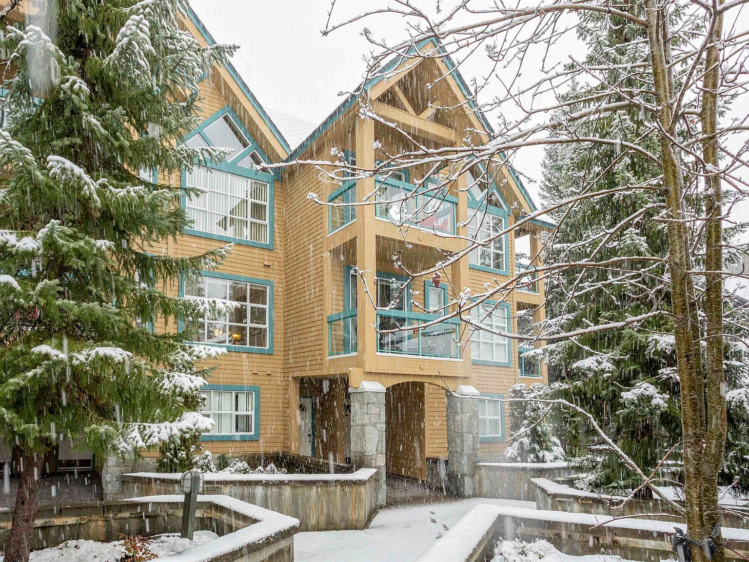 4865 Painted Cliff Rd 208, Whistler, BC V0N 1B0 MLS R2830639 Zillow