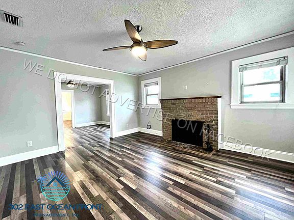 3rd image of 4625 Brentwood Ave