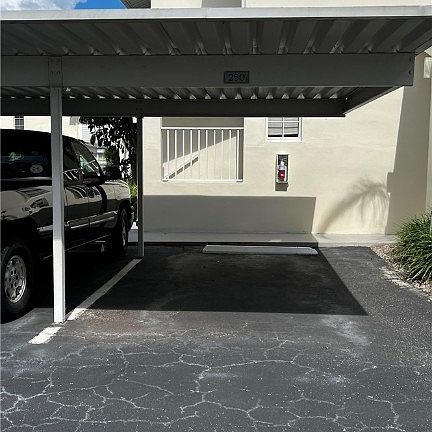 5th image of 14995 Rivers Edge Ct APT 250