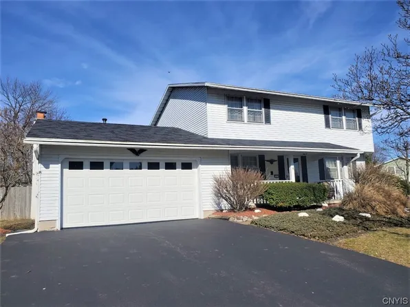 7370 Cedar Post Rd, Liverpool, NY 13088