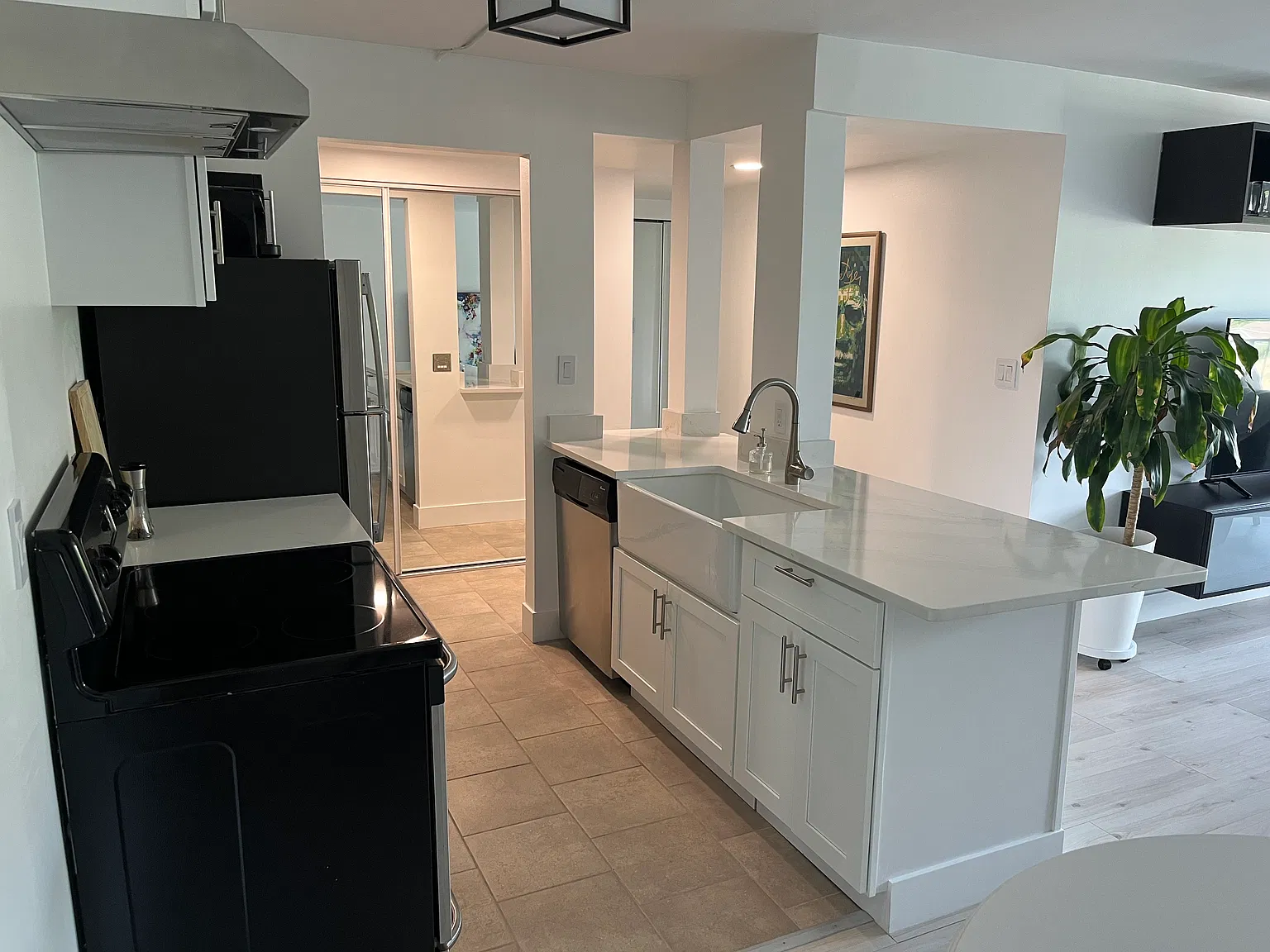 1 bed, 693 sqft, $2,100 — Photo 4