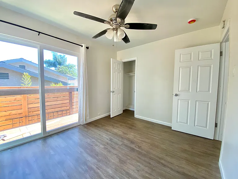4247 Cartagena Dr — Photo 7