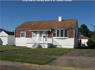 2324 Lincoln Ave, Saint Albans, WV 25177