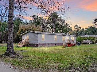 1216 Mail Route Rd, Bonneau, SC 29431