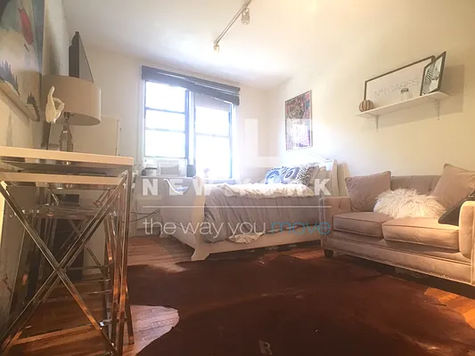 Rented by Bold New York | media 29