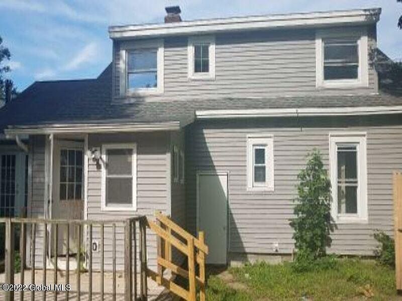 1010 OSWEGO Street, Liverpool, NY 13088 Zillow