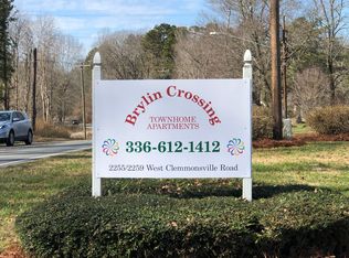 2255 W Clemmonsville Rd APT 15, Winston Salem, NC 27127