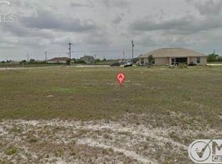 908 NW 15th Pl, Cape Coral, FL 33993