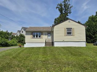 79 Deepwood Dr, Waterbury, CT 06708