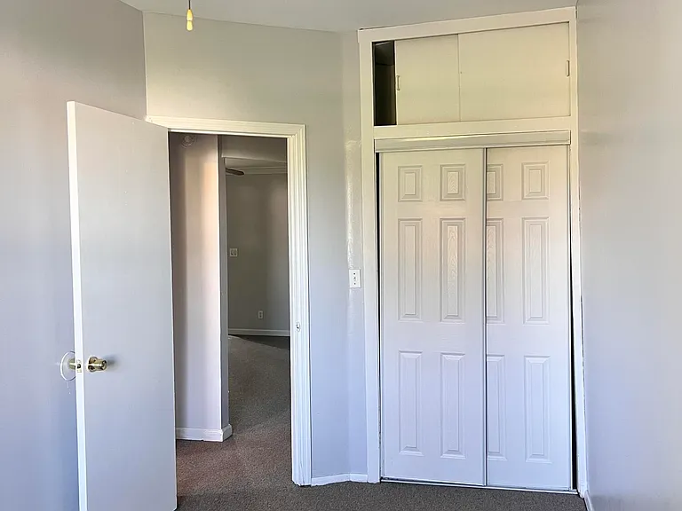 391 Monmouth Ave #1 — Photo 17